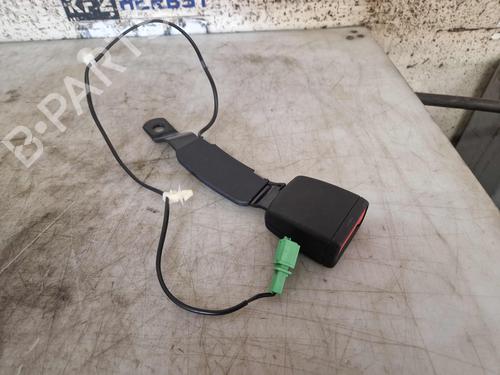 front-right-seatbelt-skoda-fabia-iii-nj3-2014-2015-2016-2017-2018-2019-2020-2021-31879968 main image