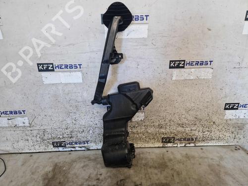 Used Windscreen washer tank Windscreen washer tank MERCEDES-BENZ E-CLASS (W213) E 400 4-matic (213.071) (333 hp) 39738118 39738118