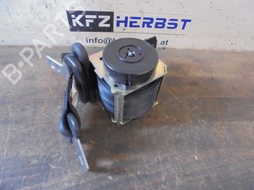 Sikkerhetsbelte bak i midten MAZDA 3 (BK) 1.6 DI Turbo (109 hp) 13061679
