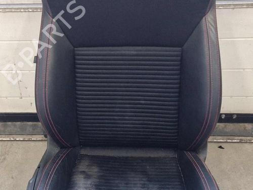 Siège avant droit SKODA OCTAVIA III Combi (5E5, 5E6) 2.0 TDI RS (184 hp) 32134110