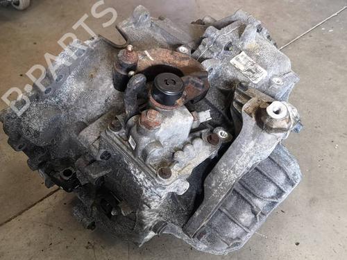 Gearkasse VOLVO V40 Hatchback (525) D3 (150 hp) 12874098