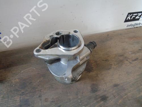 Used Vacuum pump DACIA DUSTER (HS_) 1.5 dCi 4x4 (HSMC, HSMD) (110 hp) 12884334