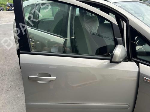 Used Right front door OPEL ZAFIRA / ZAFIRA FAMILY B (A05) 1.9 CDTI (M75) (120 hp) 27478304