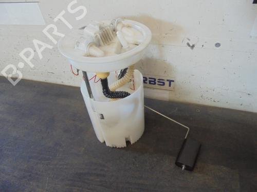 Used Fuel pump FORD FOCUS III Turnier 1.6 TDCi (95 hp) 13067817