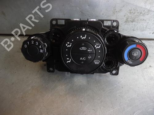 Used Climate control FORD FIESTA VI (CB1, CCN) 1.25 (82 hp) 12863234