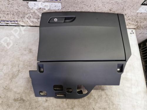 Used Glove box AUDI A5 Sportback (F5A, F5F) 40 TFSI Mild Hybrid (190 hp) 30512201