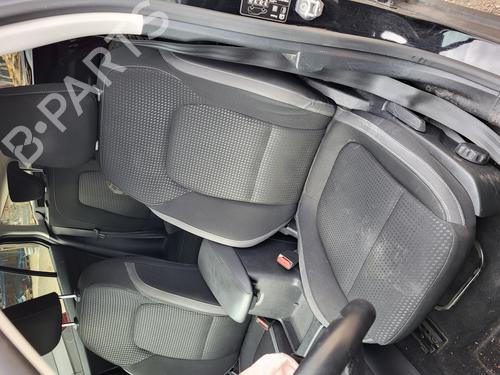 left-front-seat-ford-focus-iv-turnier-hp-2018-39475609 main image