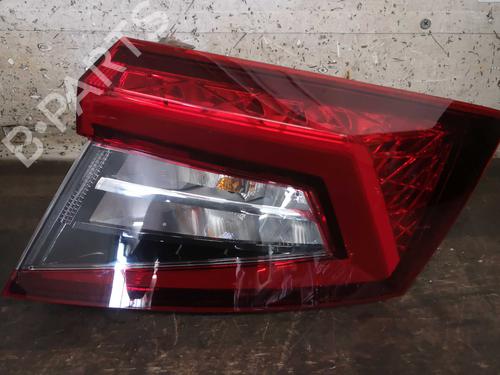 Used Right taillight SKODA KAROQ (NU7, ND7) 1.6 TDI (115 hp) 22288447