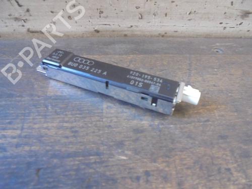 Used Electronic module AUDI Q3 (8UB, 8UG) 2.0 TDI (140 hp) 13062730
