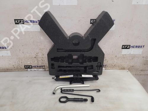Jack Kit SEAT LEON ST (5F8) 1.6 TDI | BP24039319C119 