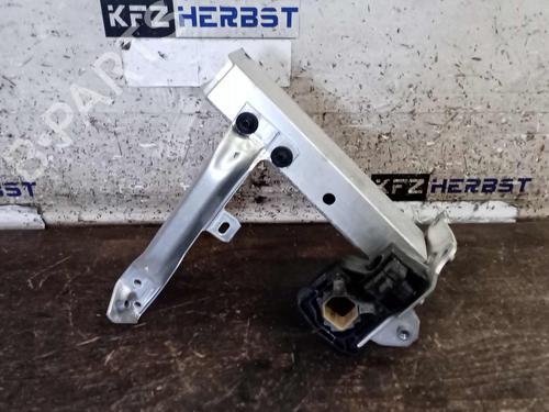 Used Front bumper bracket BMW 5 (F10) 520 i (184 hp) 28308689
