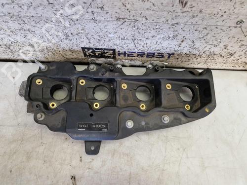 Used Valve cover VOLVO V60 I (155) T4 (180 hp) 27350234
