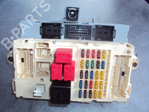Used Fuse box FIAT STILO Multi Wagon (192_) 1.6 16V (103 hp) 20124566