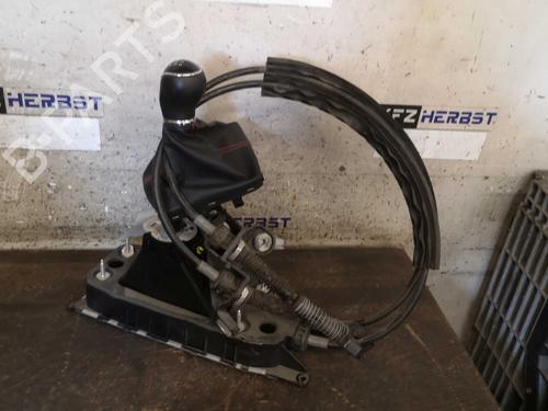 Used Gear lever SEAT LEON (5F1) 1.4 TSI (125 hp) 22290423