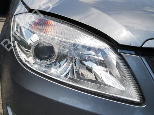 Used Right headlight Right headlight SKODA FABIA II Combi (545) 1.2 TSI (86 hp) 36072254 36072254