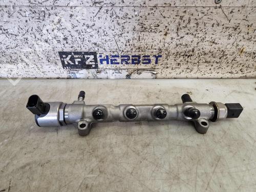 Used Injection rail AUDI A3 Sportback (8VA, 8VF) 30 TDI (115 hp) 30293623