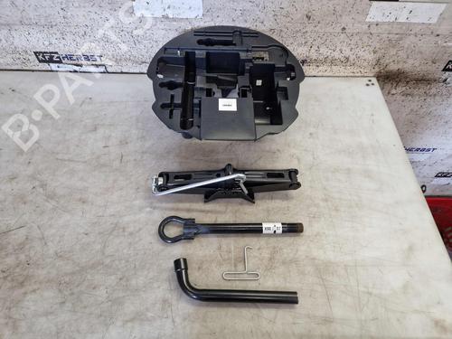 Used Jack Kit RENAULT CLIO IV (BH_) 1.2 16V (73 hp) 27693821
