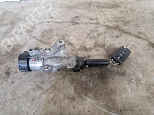 Used Switch Switch VW POLO V (6R1, 6C1) 1.2 (60 hp) 39648961 39648961