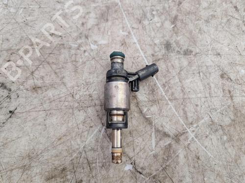 Used Injector Injector VW SHARAN (7N1, 7N2) 2.0 TFSI (200 hp) 33696138 33696138