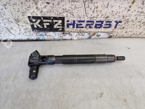 Used Injector MERCEDES-BENZ GLA-CLASS (X156) GLA 200 CDI / d (156.908) (136 hp) 26687529