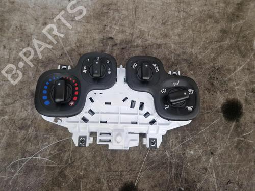 climate-control-fiat-panda-312_-319_-2012-37436359 main image