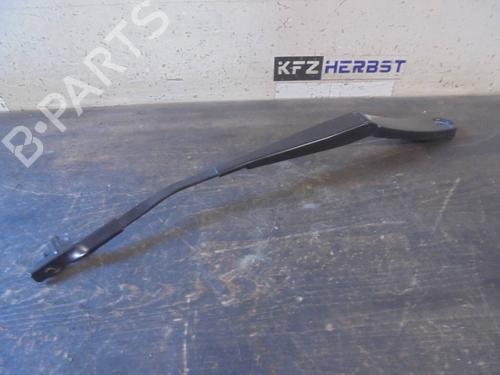 Used Front windshield wiper arm BMW X3 (F25) xDrive 20 d (163 hp) 13068273