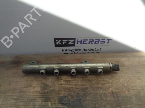 Rail D'Injecteurs OPEL VECTRA C (Z02) 1.9 CDTI (F69) (100 hp) 13066811