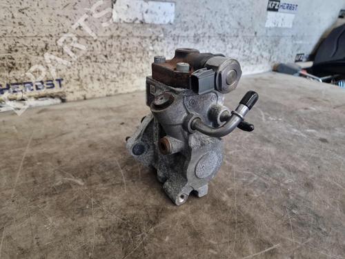 Injection pump VOLVO V40 Hatchback (525) D2 | BP35975296M78 - Image 2