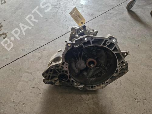 Gearbox OPEL CORSA E (X15) 1.3 CDTI (08, 68) | BP31948817M3