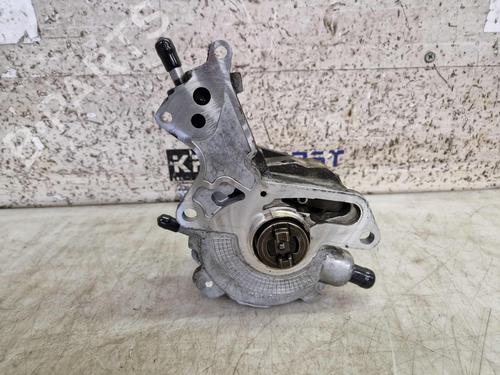 Used Vacuum pump VW BORA I (1J2) 1.9 TDI (101 hp) 29268106