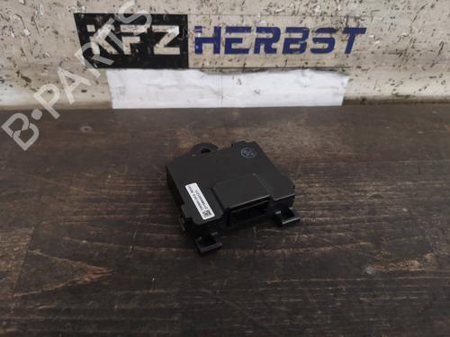Used Control unit TESLA MODEL S (5YJS) 70 (320 hp) 12880721