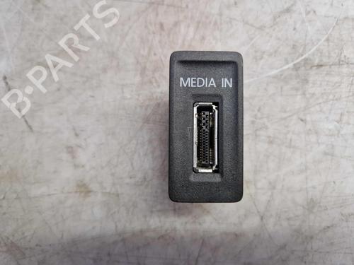 Used Switch VW GOLF VII (5G1, BQ1, BE1, BE2) 1.2 TSI (105 hp) 27350157