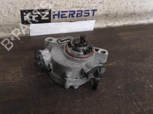 Used Vacuum pump FORD MONDEO V Turnier (CF) 1.5 TDCi (120 hp) 13443189