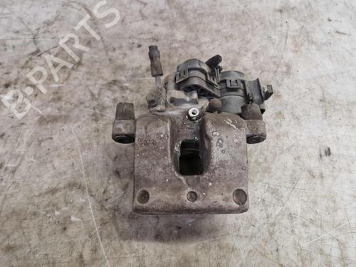 Used Right rear brake caliper Right rear brake caliper MERCEDES-BENZ C-CLASS (W205) C 180 BlueTEC / d (205.036) (116 hp) 33736893 33736893