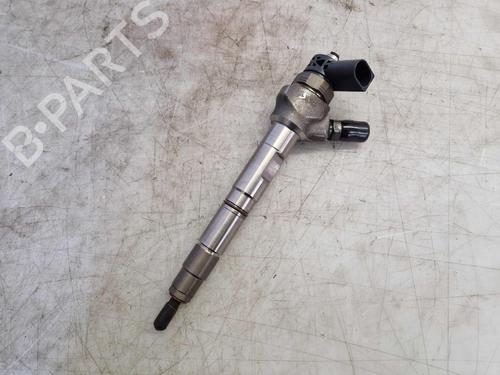 Used Injector SKODA YETI (5L) 2.0 TDI (110 hp) 28605357