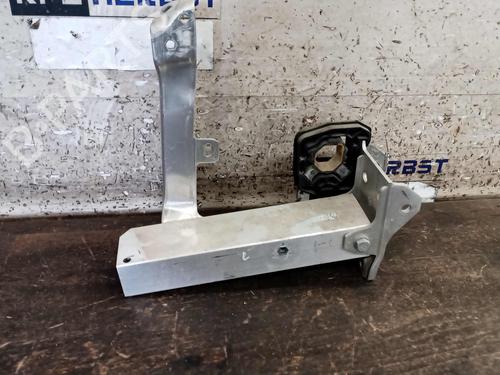 Front bumper bracket BMW 5 (F10) 520 i | BP30123389C158 