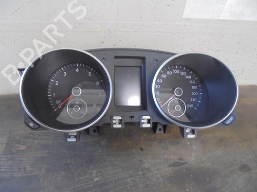 Cockpit VW GOLF VI (5K1) 1.4 TSI (122 hp) 20090732