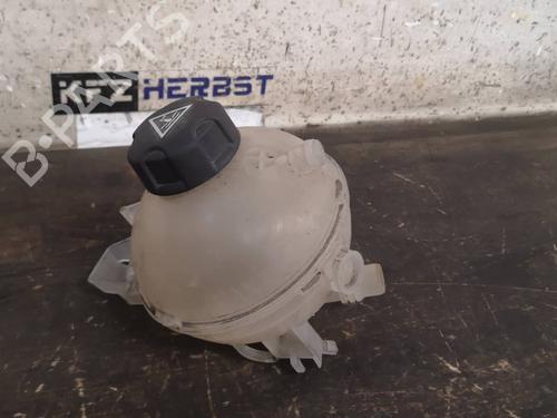 Used Expansion tank PEUGEOT 308 II (LB_, LP_, LW_, LH_, L3_) 1.2 THP 110 (110 hp) 13064274