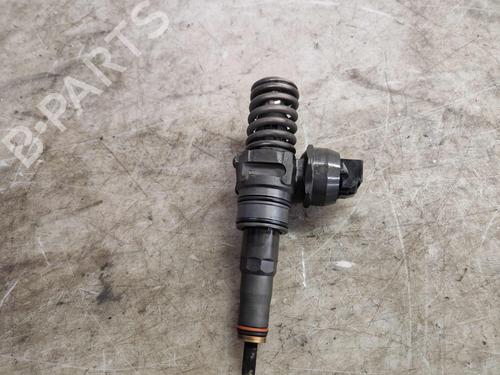 Injecteur AUDI A3 Sportback (8PA) 2.0 TDI (140 hp) 32338209