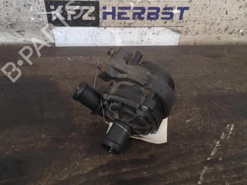 Used Auxiliary water pump SKODA OCTAVIA III Combi (5E5, 5E6) 2.0 TDI (150 hp) 22282693