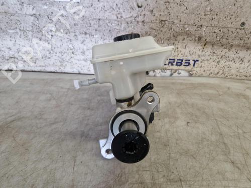 Brake master cylinder VW TOURAN (5T1) 2.0 TDI | BP26238135M77 