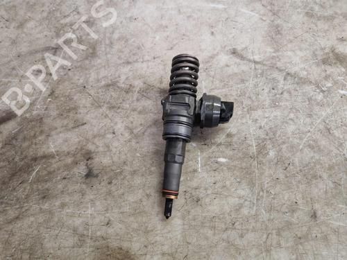 Injecteur AUDI A3 Sportback (8PA) 2.0 TDI (140 hp) 32338212