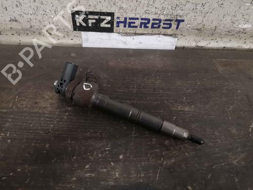 Used Injector VW GOLF VII (5G1, BQ1, BE1, BE2) 2.0 TDI (150 hp) 13438997