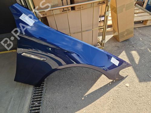 Used Right front fenders Right front fenders BMW 5 (F10) 520 i (170 hp) 33246017 33246017