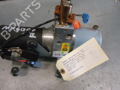 Elektronische module RENAULT MEGANE II Coupé-Cabriolet (EM0/1_) 1.9 dCi (120 hp) 13071522