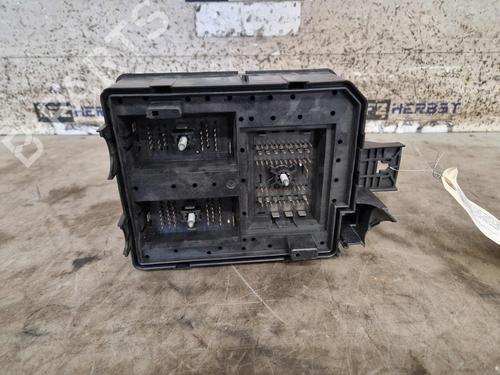 Fuse box CHEVROLET TRAX 1.6 | BP39976659E1 - Image 2