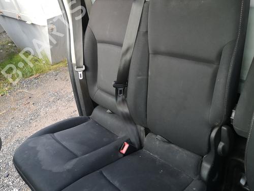 Used Right front seat RENAULT TRAFIC III Van (FG_) 1.6 dCi 145 (FGMG) (145 hp) 30336396
