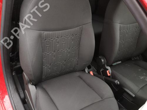 Sæde højre fortil FIAT 500 (312_) 1.0 Mild Hybrid (312.AYD1B) (69 hp) 32231560