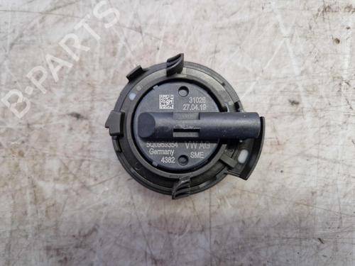 Used Electronic module VW TOURAN (5T1) 1.6 TDI (115 hp) 29717858