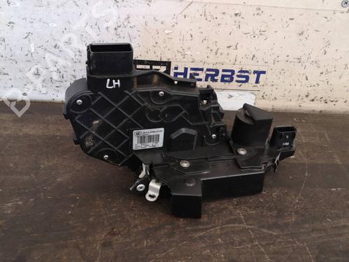 Used Rear left lock FORD KUGA I 2.0 TDCi (140 hp) 12892891